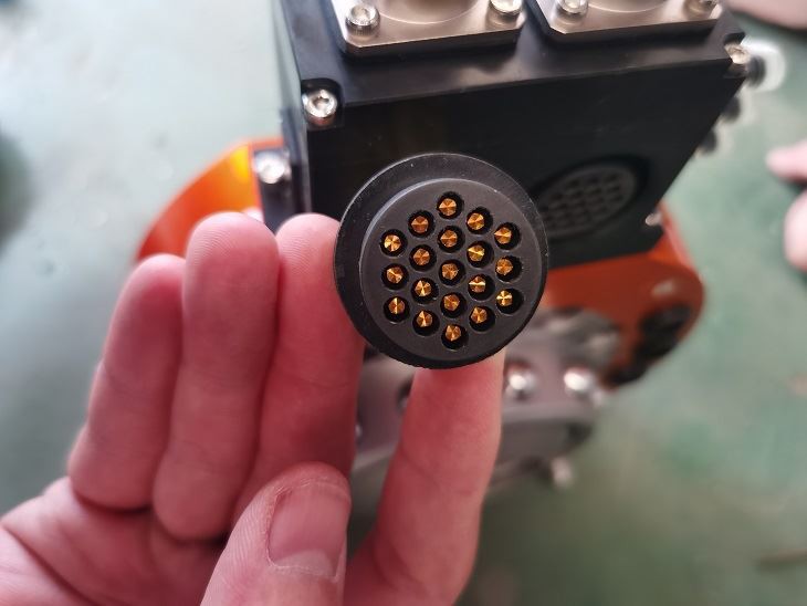 Solution de connecteur mâle et femelle à 19 broches